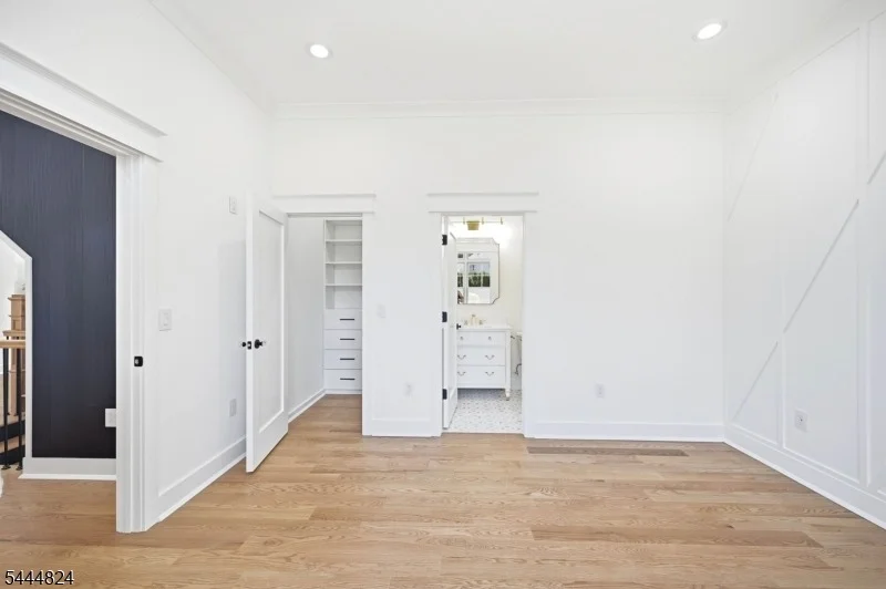 Photo of 2 Wingate Dr