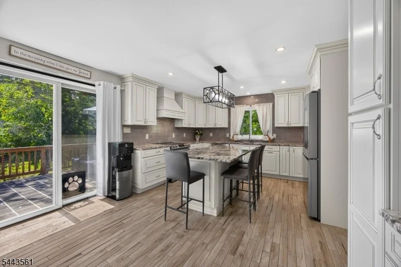Photo of 14 Meadow Ln
