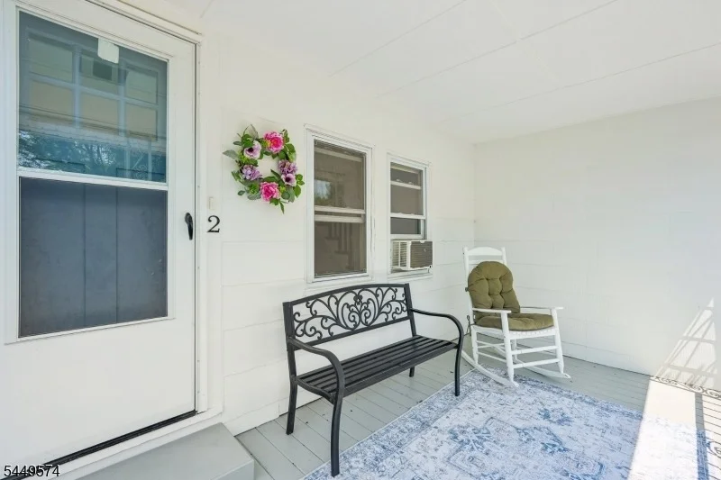 Photo of 2 Howard St