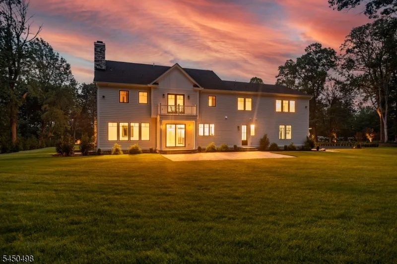 Photo of 237 Mountainside Rd
