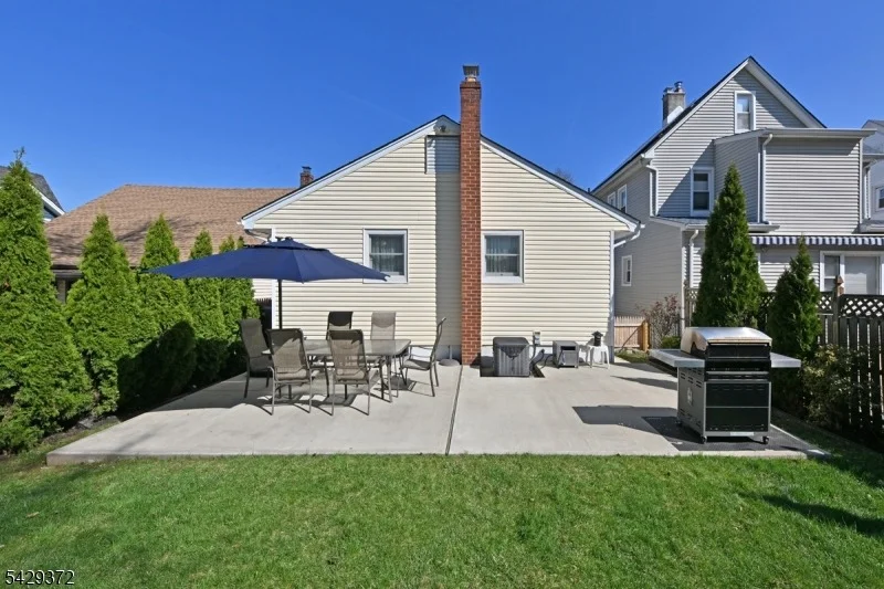 Photo of 39 Niagara St