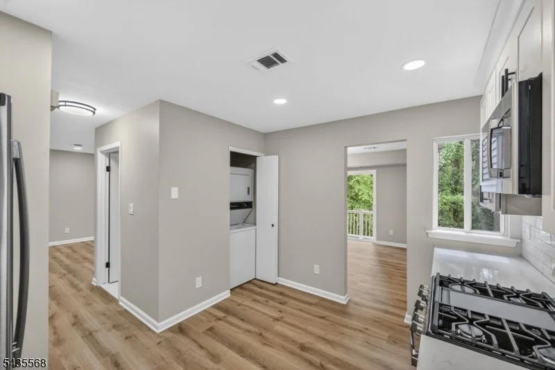 Photo of 32 Woods Edge Dr
