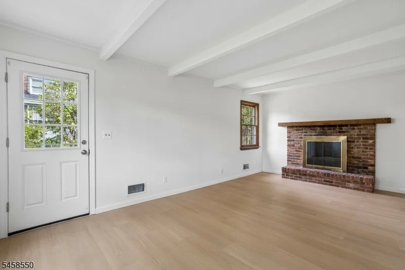 Photo of 20 Pine St