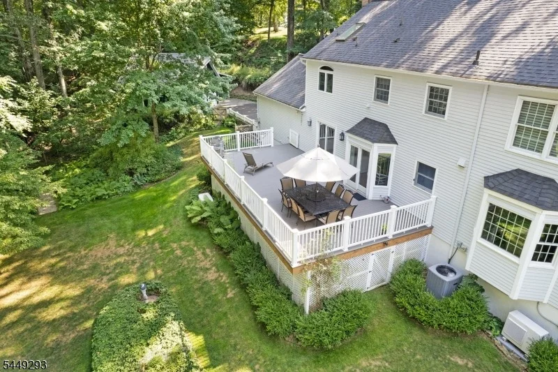 Photo of 11 Summit Rd