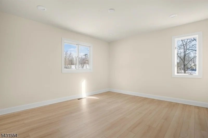 Photo of 16 SCHAAF ROAD