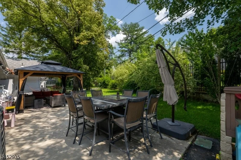 Photo of 175 Long Pond Rd