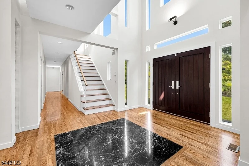 Photo of 30 Ellsworth Dr