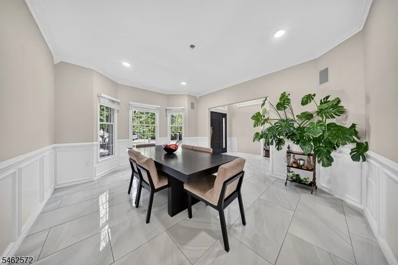 Photo of 58 Fox Chase Ln