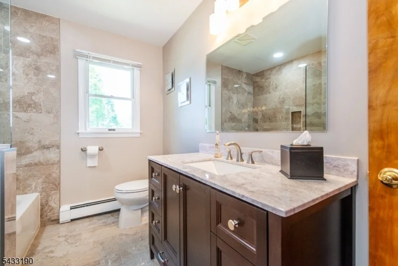 Photo of 8 Carlos Dr