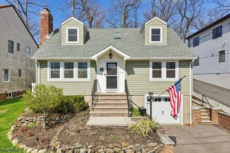 Photo of 59 Oakwood Dr