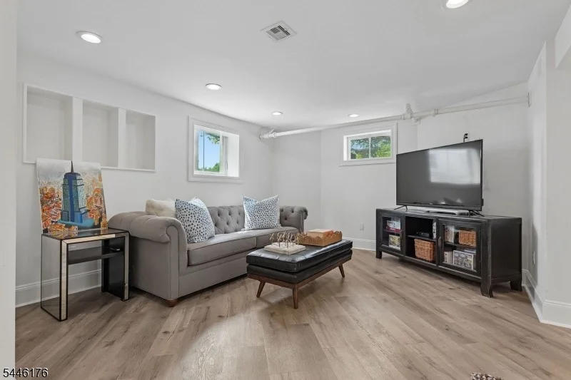 Photo of 26 Mountain Ave
