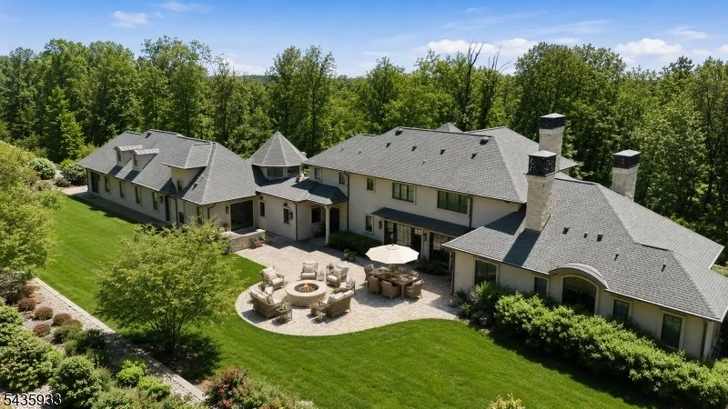 Photo of 4 MASON HILL ROAD