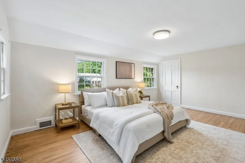 Photo of 20 Pine St