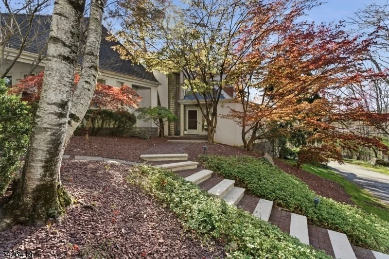 Photo of 72 Washington Valley Rd