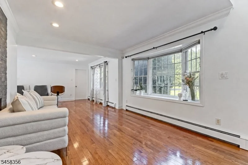 Photo of 64 Spring Valley Rd
