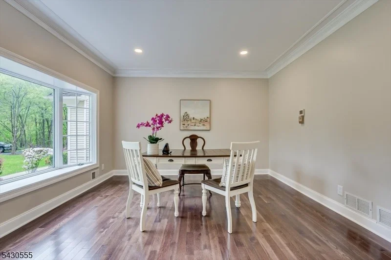 Photo of 270 Mountain Rd