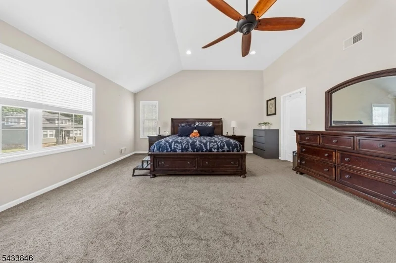 Photo of 418 Oak St