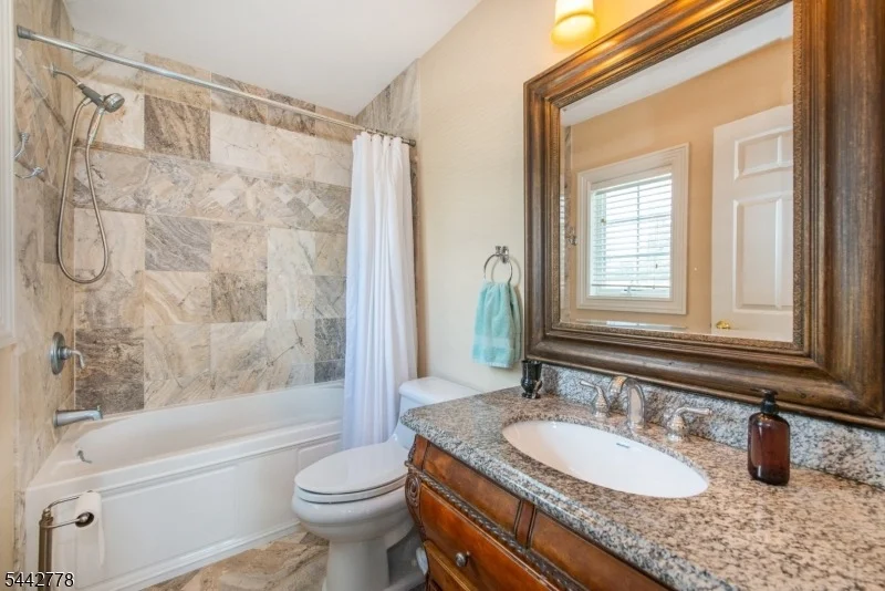 Photo of 16 Cheri Ln