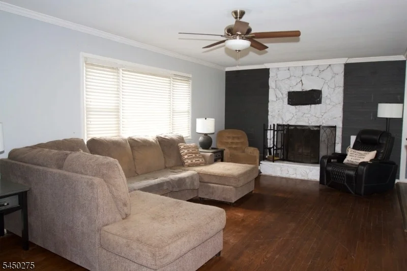 Photo of 319 Spruce Dr