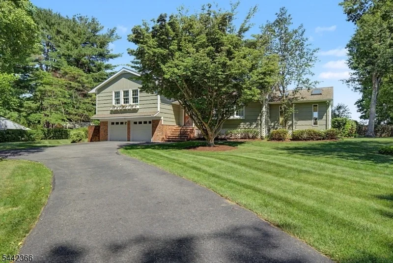 Photo of 28 Lyonsville Rd