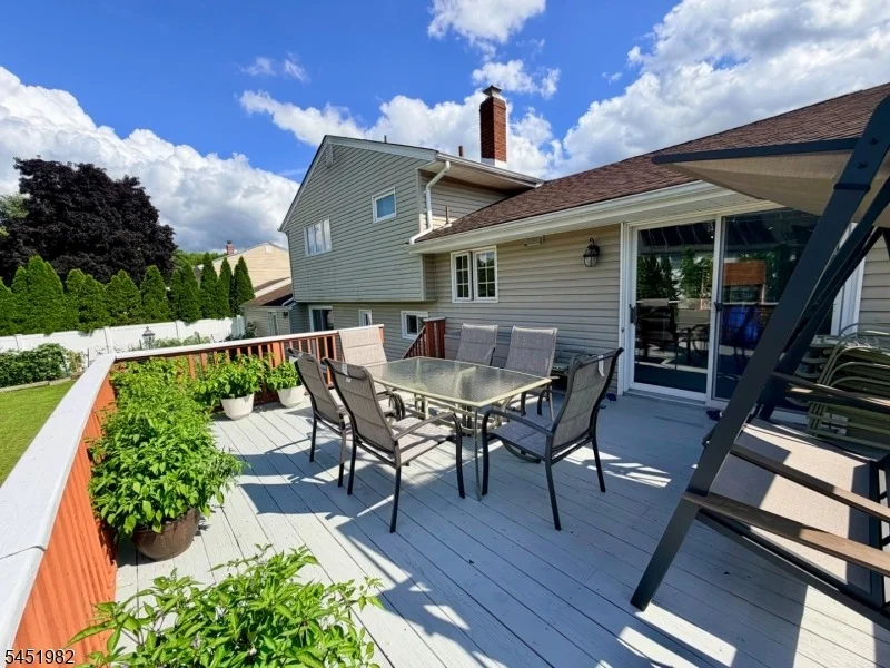 Photo of 114 Sandra Dr