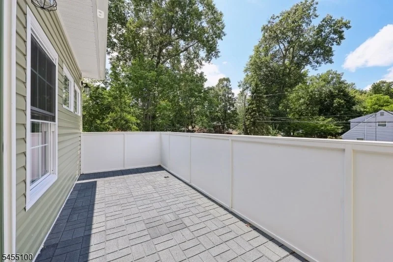 Photo of 34 Gates Ave