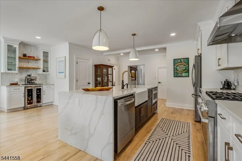 Photo of 27 Montclair Ave