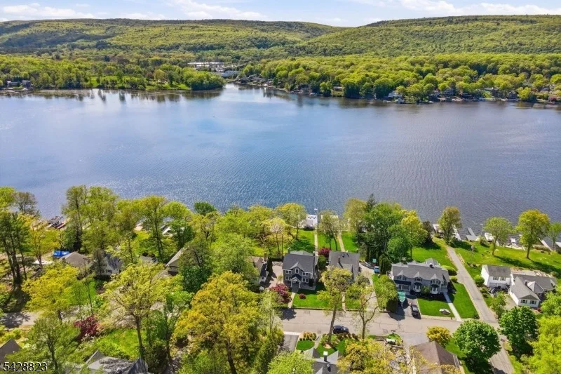 Photo of 206 Long Pond Rd