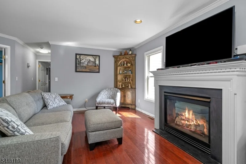 Photo of 89 Bourne Cir