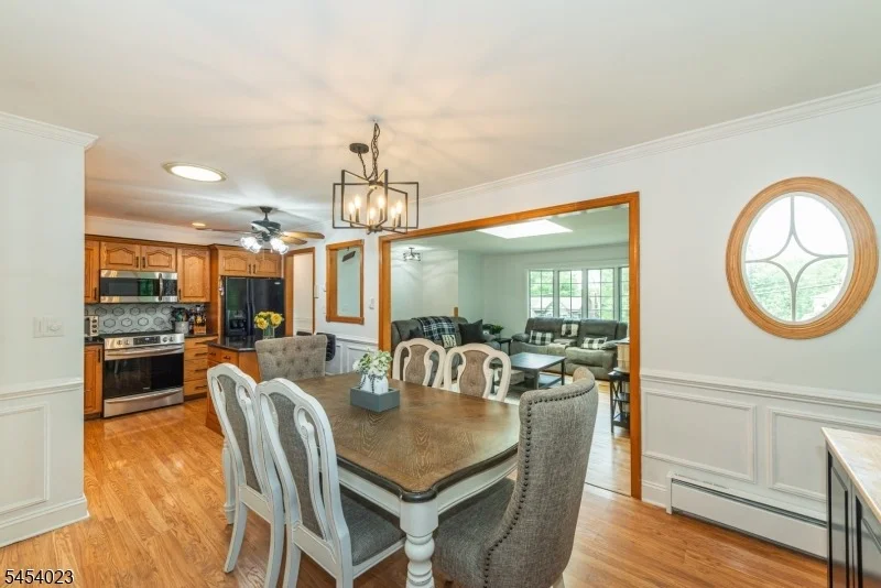 Photo of 42 Scenic Dr
