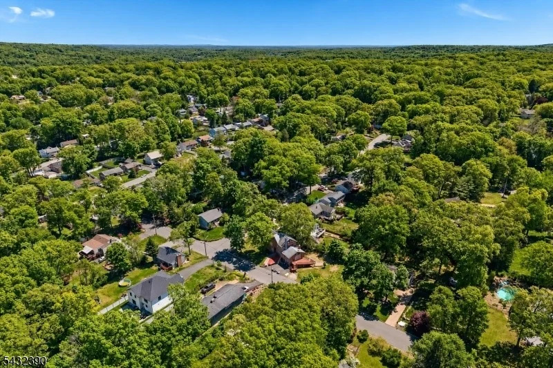 Photo of 17 Hickory Dr