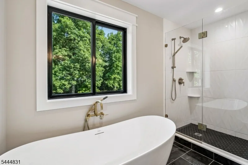 Photo of 122 Stanmore Pl
