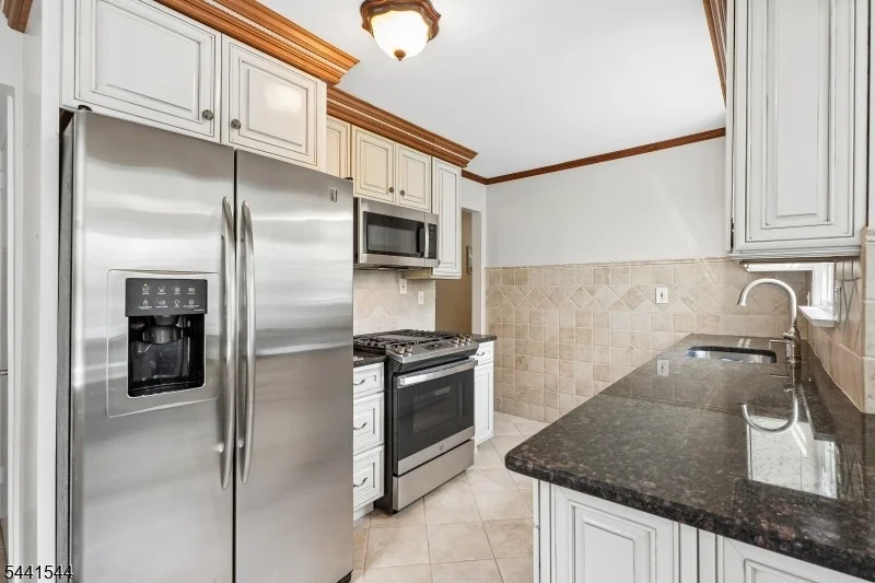 Photo of 26 Longview Ave
