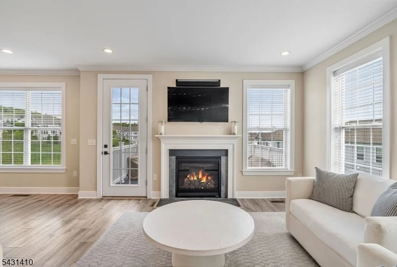 Photo of 137 Aspen Dr
