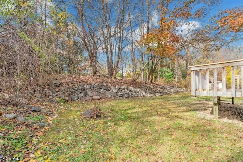 Photo of 39 Delaware Rd