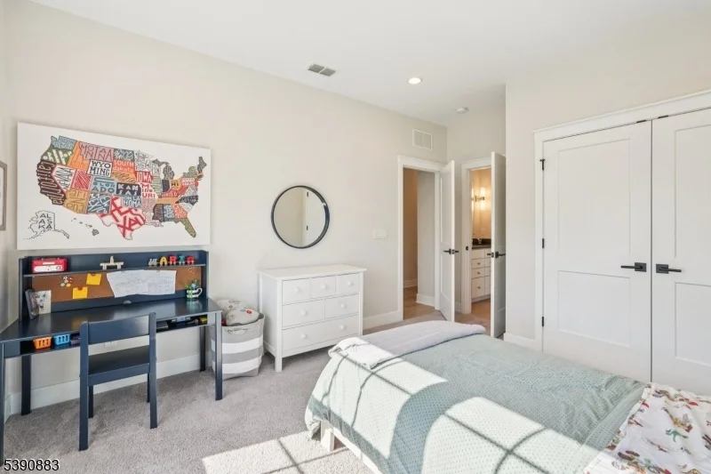 Photo of 30 Juniper Ct