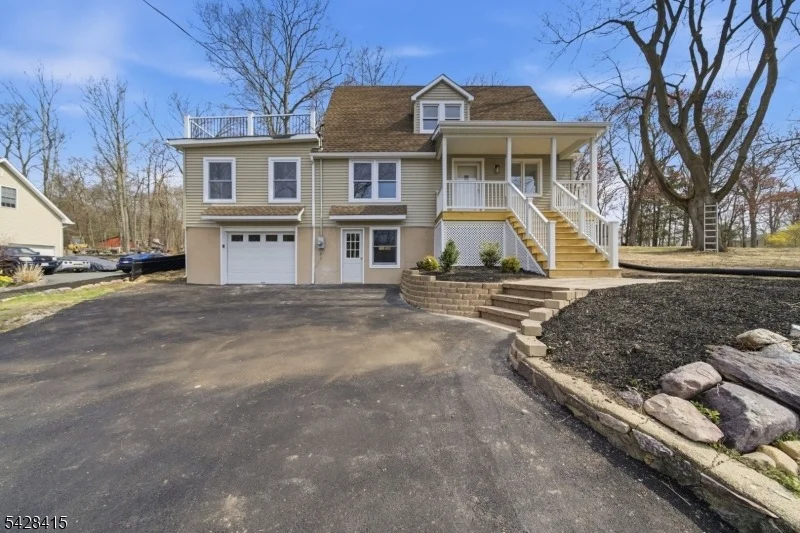 Photo of 4 Hillside Rd