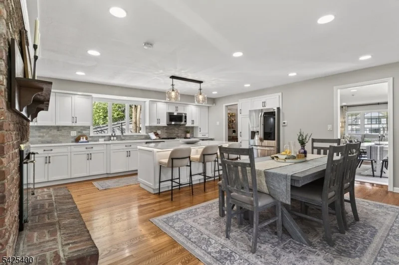 Photo of 28 Spring Ridge Dr