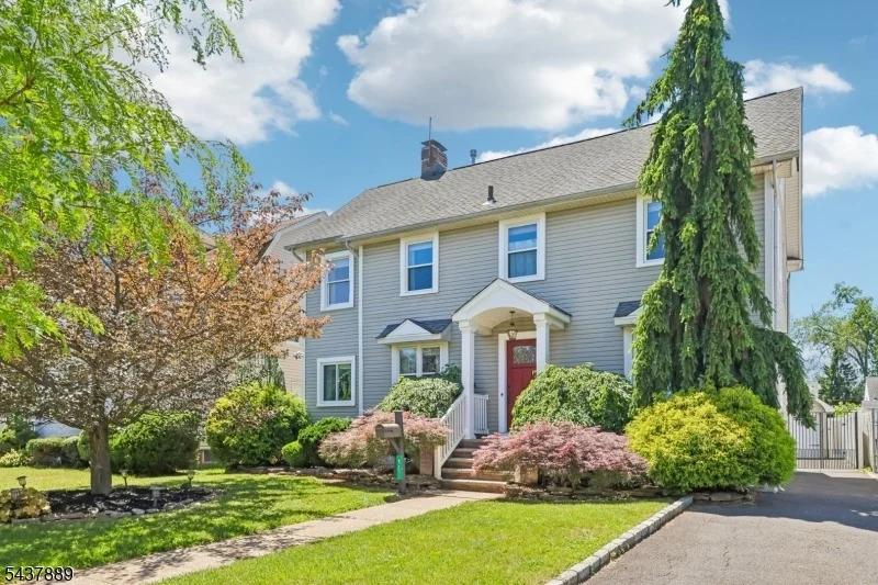 Photo of 1032 Kipling Rd