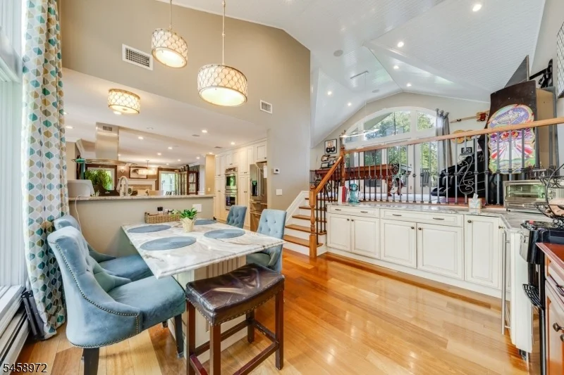 Photo of 59 Cornell Ave