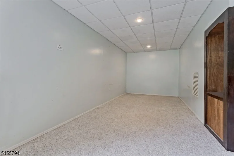 Photo of 15 Dana Dr