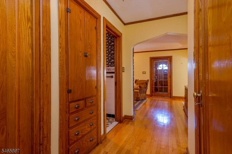 Photo of 980 Caldwell Ave