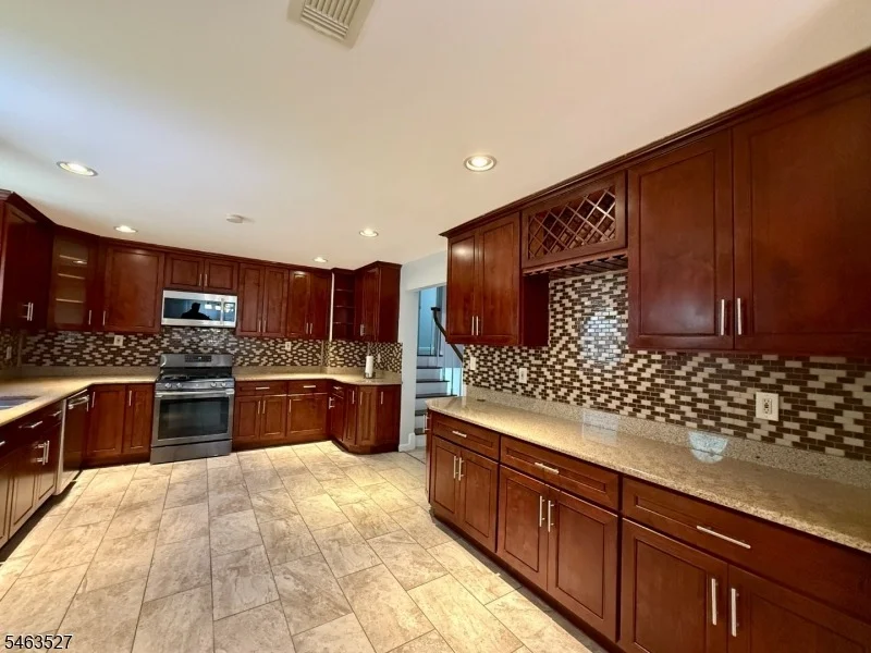 Photo of 44 Drake Rd