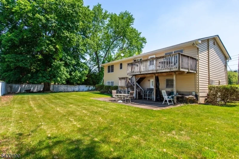 Photo of 8 Carlos Dr