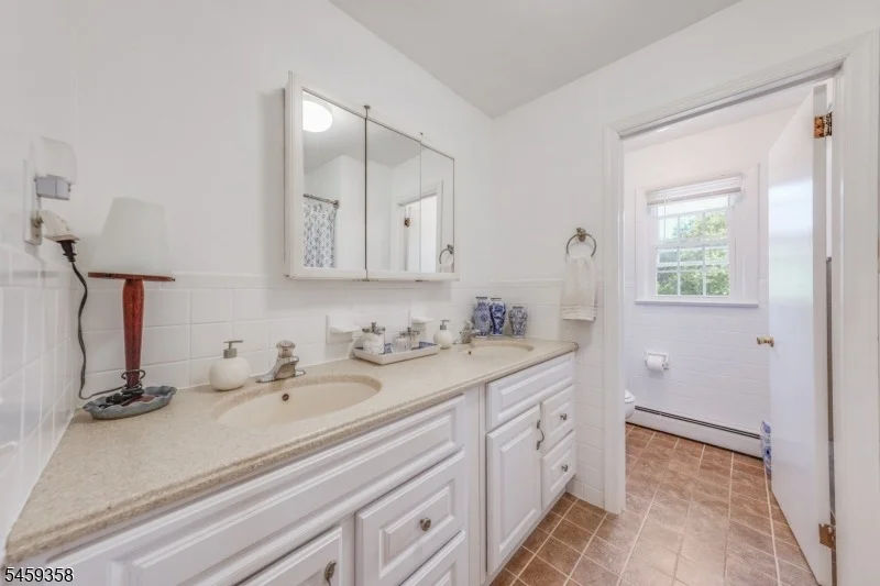 Photo of 2 Orchard Dr