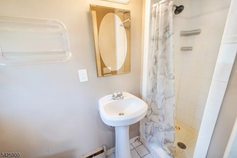 Photo of 17 Cole Rd