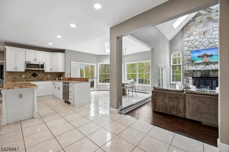 Photo of 9 Natale Dr