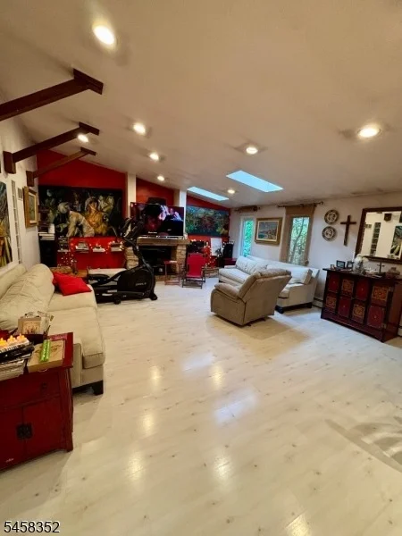Photo of 70 Mayfair Dr