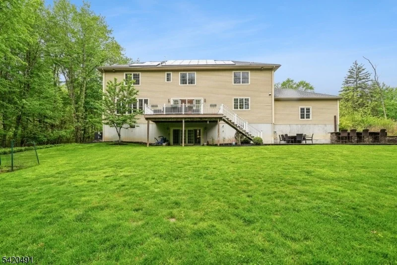 Photo of 72 Hook Mountain Rd