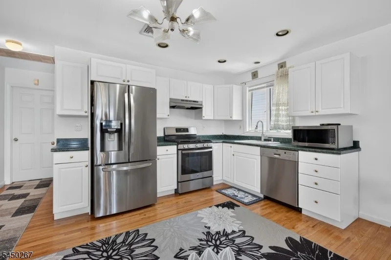 Photo of 81 Home Pl